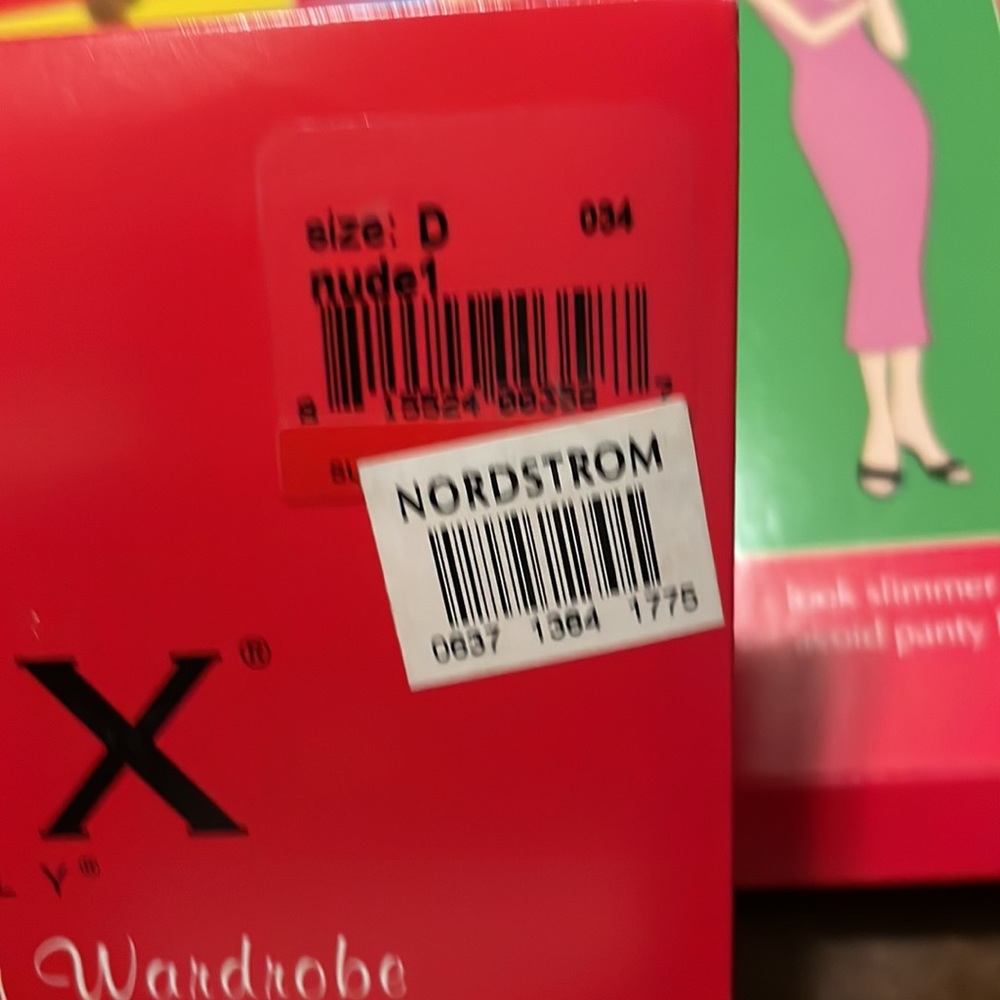 Spanx footless pantyhose, sz D (nude1 color) Super Control - Picture 5 of 9